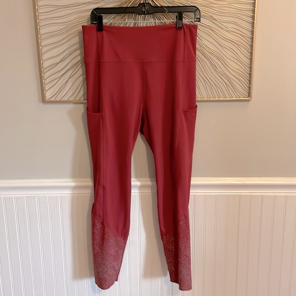 ZYIA Pants - Zyia Merlot Light n Luxe Pocket Hi Rise - Size 14/16